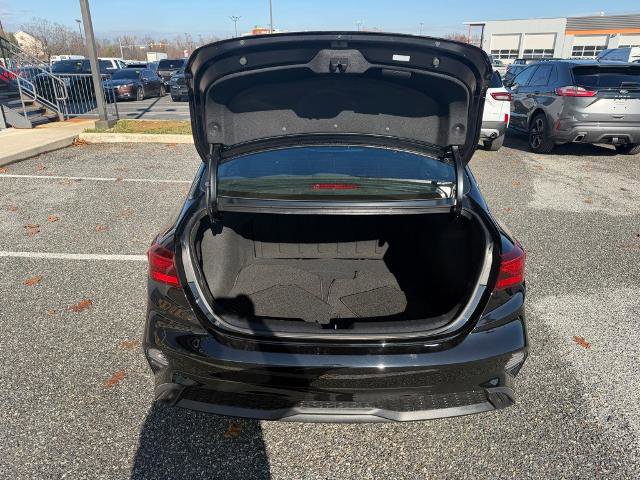 Used 2024 Kia Forte LX image 9