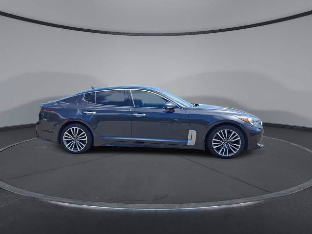 Used 2019 Kia Stinger AWD/4WD image 9