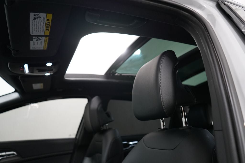Used 2025 Kia Sportage X-Line w/ Premium Package AWD/4WD image 17