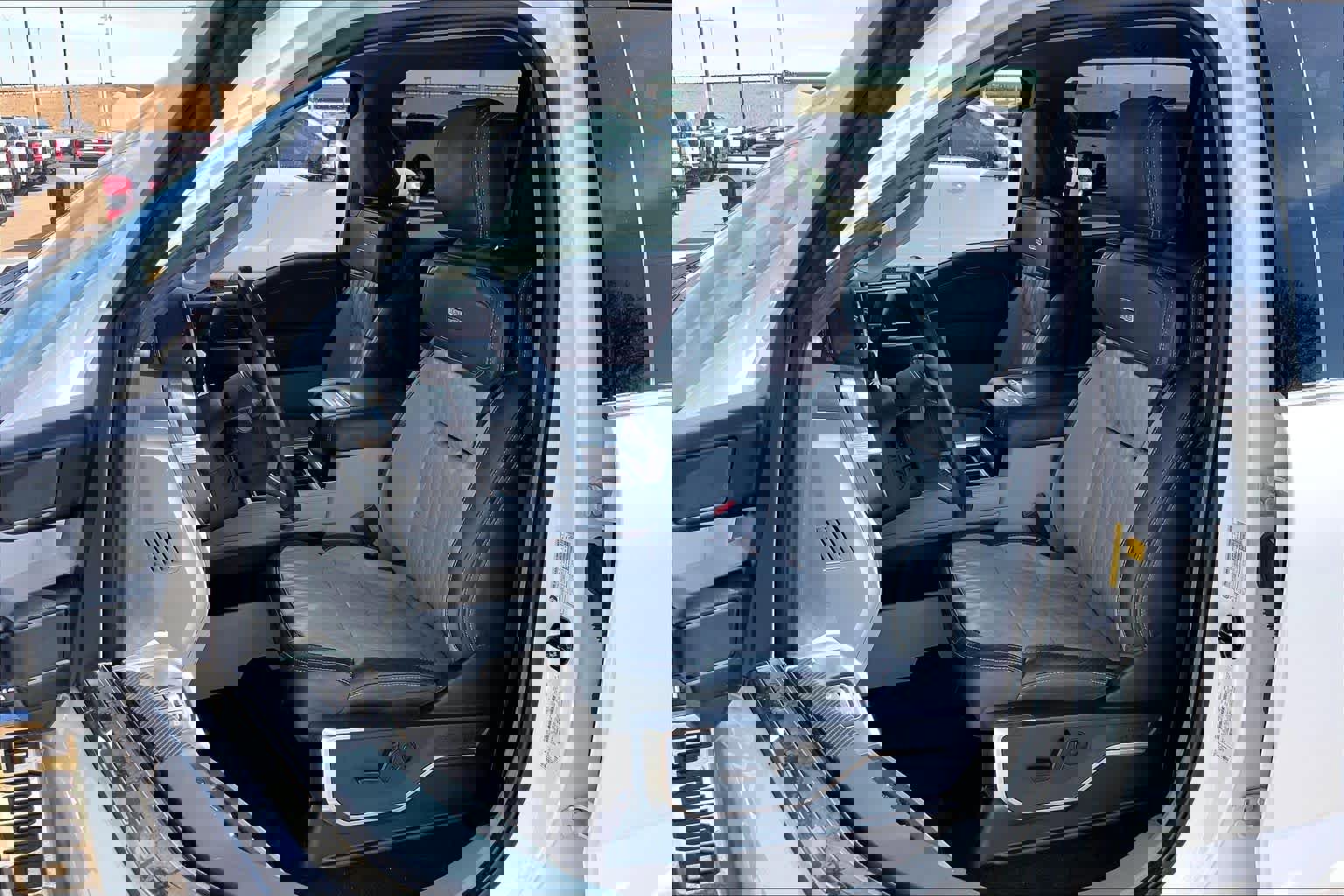 Certified 2024 Ford F250 Limited w/ FX4 Off-Road Package image 7