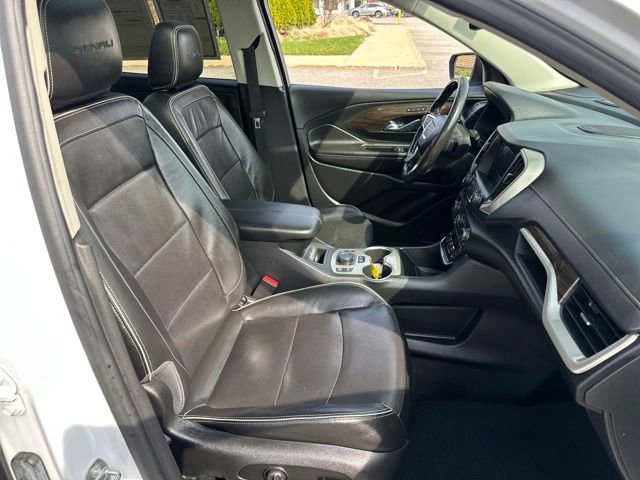 Used 2020 GMC Terrain Denali w/ Denali Premium Package AWD/4WD image 14