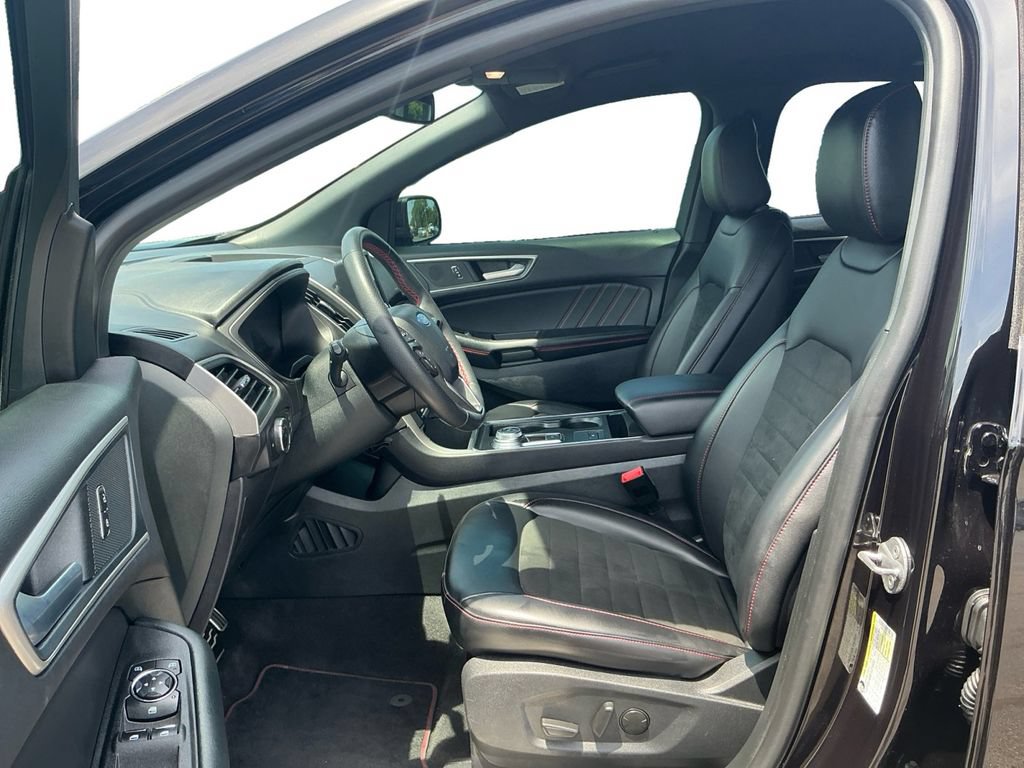 Certified 2024 Ford Edge ST-Line AWD/4WD image 14