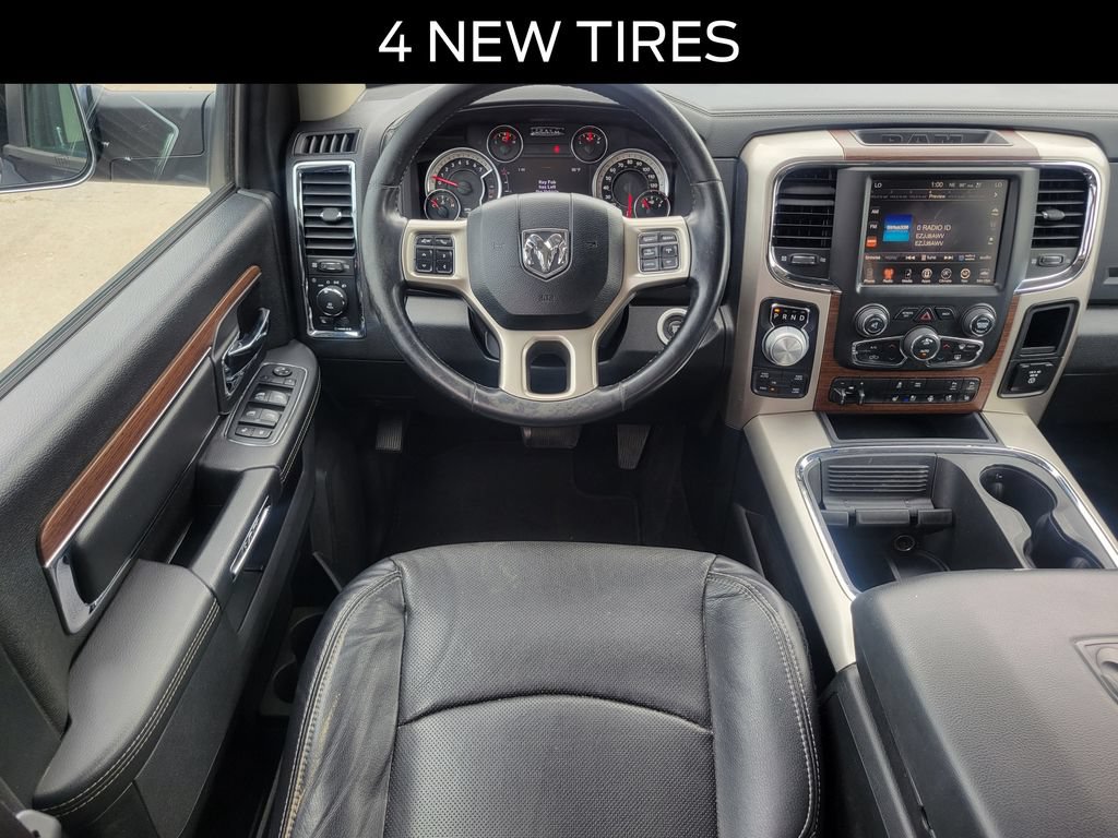 Used 2017 RAM 1500 Laramie AWD/4WD image 9