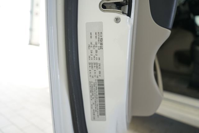 Used 2018 Dodge Grand Caravan SXT image 19