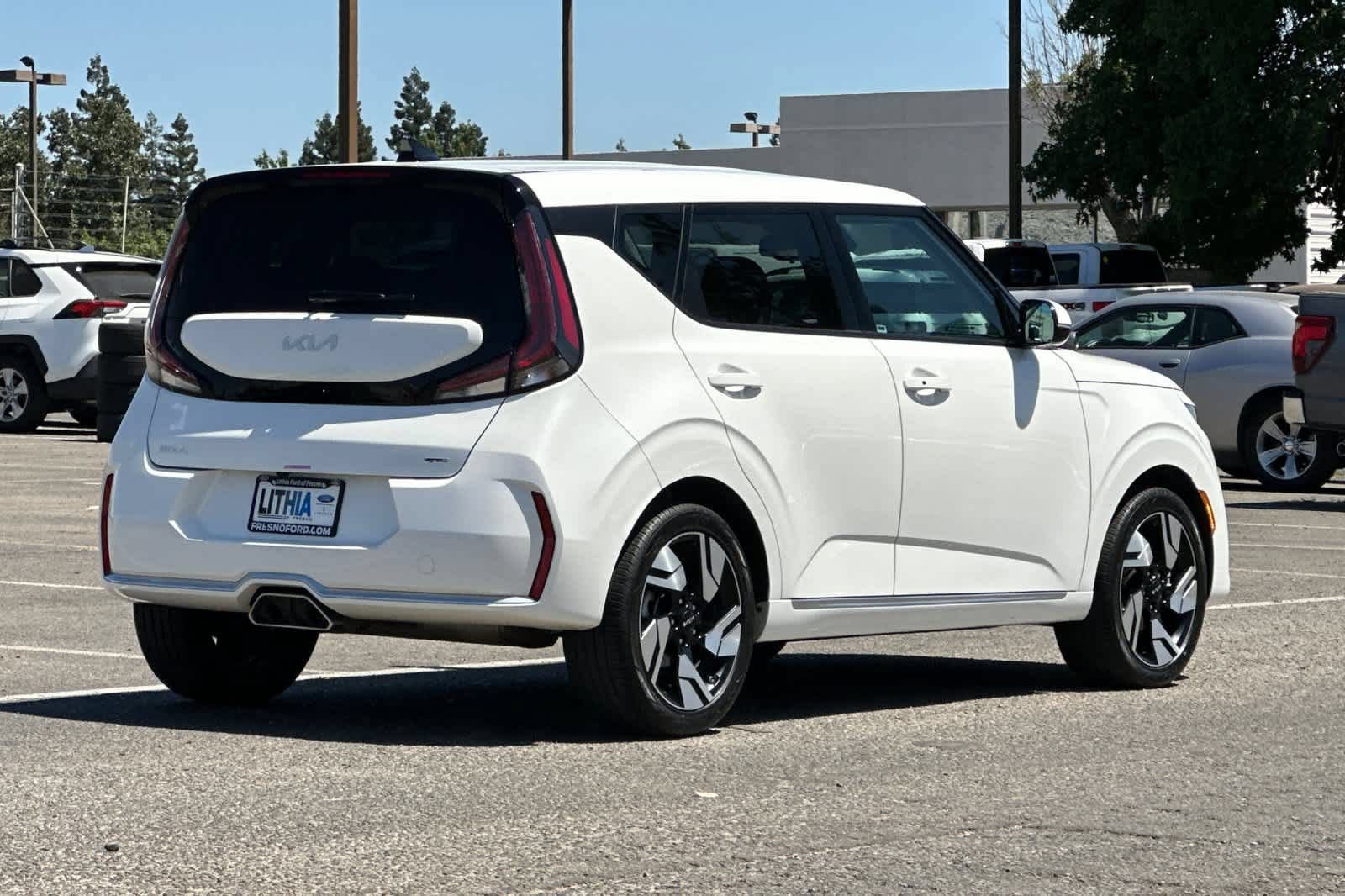 Used 2025 Kia Soul GT-Line FWD image 2