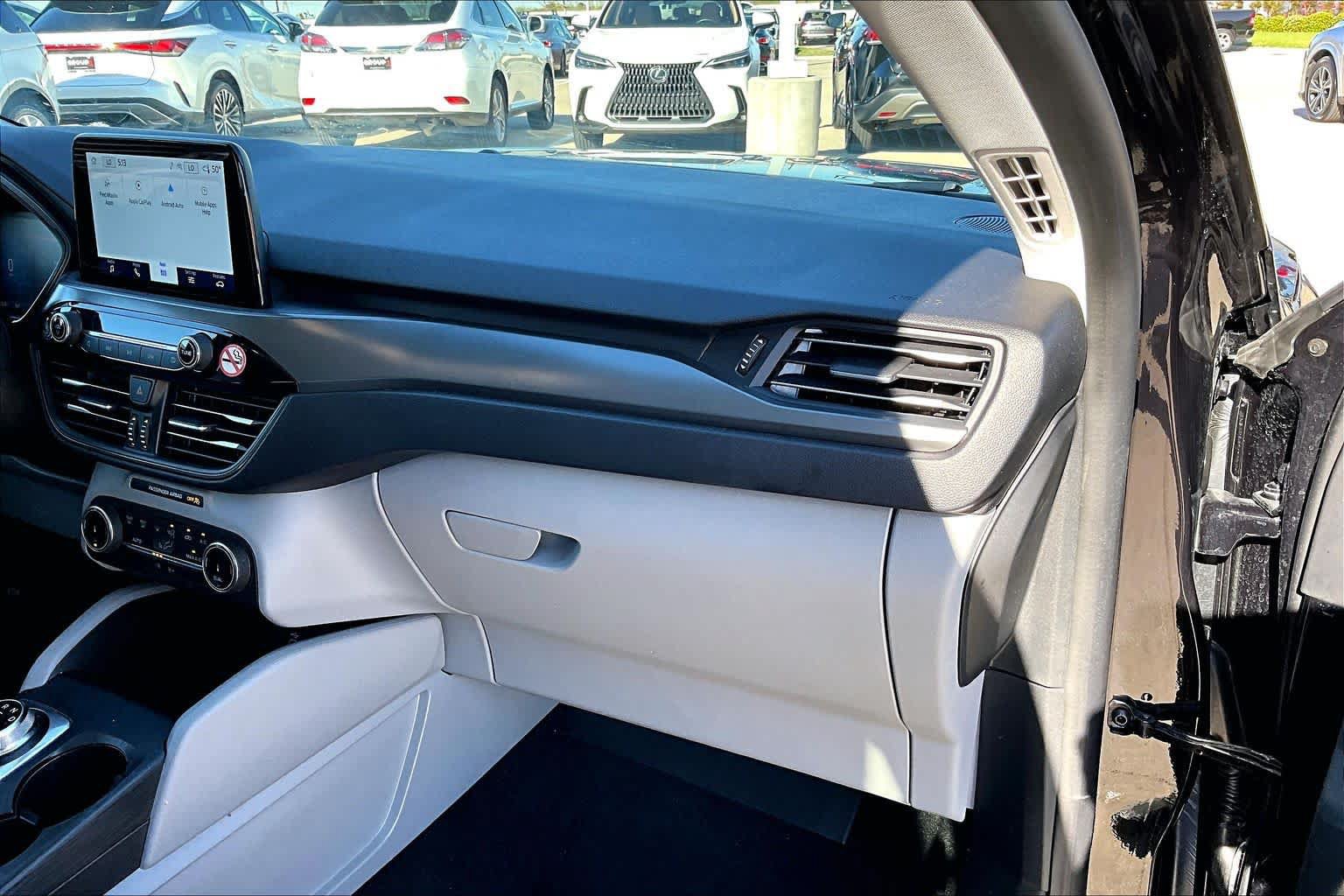 Certified 2025 Ford Escape Active AWD/4WD image 33