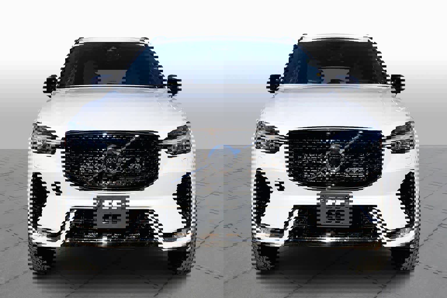 Used 2024 Volvo XC60 B5 Ultimate image 6