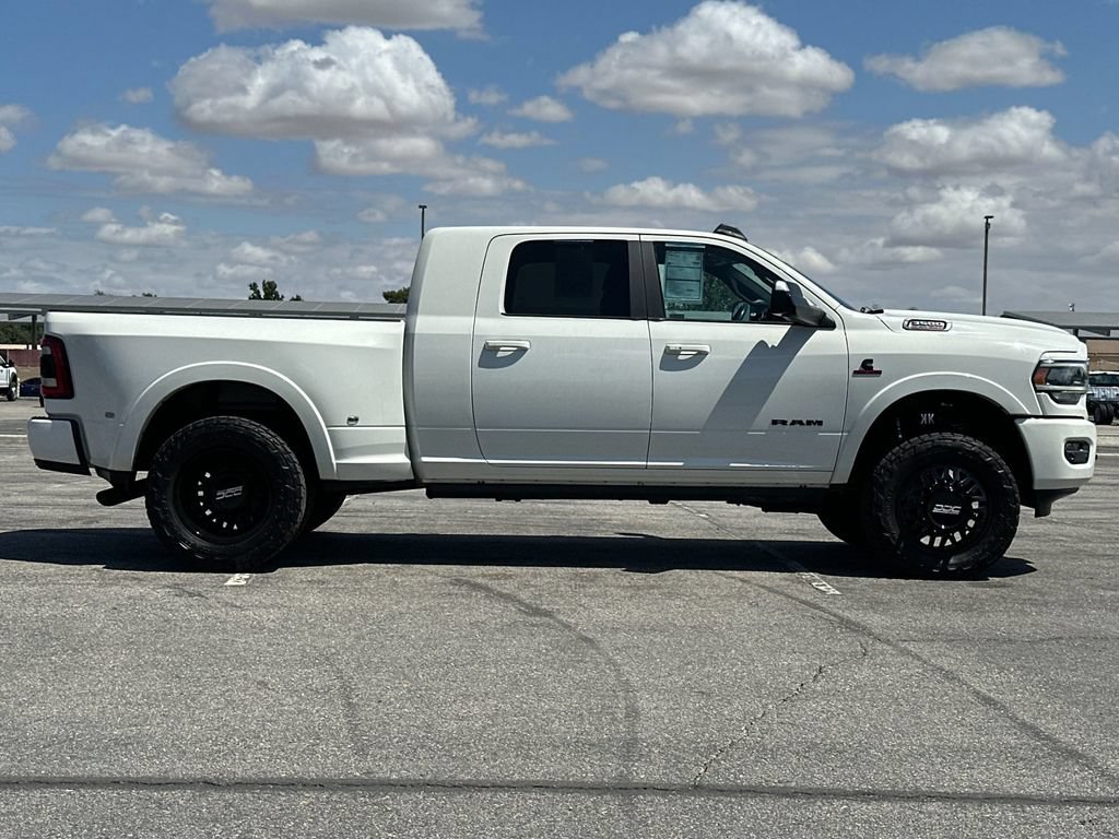 Used 2021 RAM 3500 Laramie AWD/4WD image 2