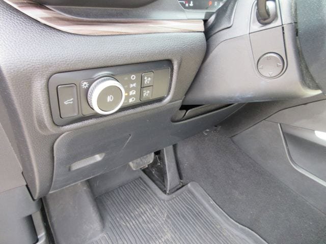 Certified 2023 Ford Explorer Limited w/ Limited Technology Package AWD/4WD image 13
