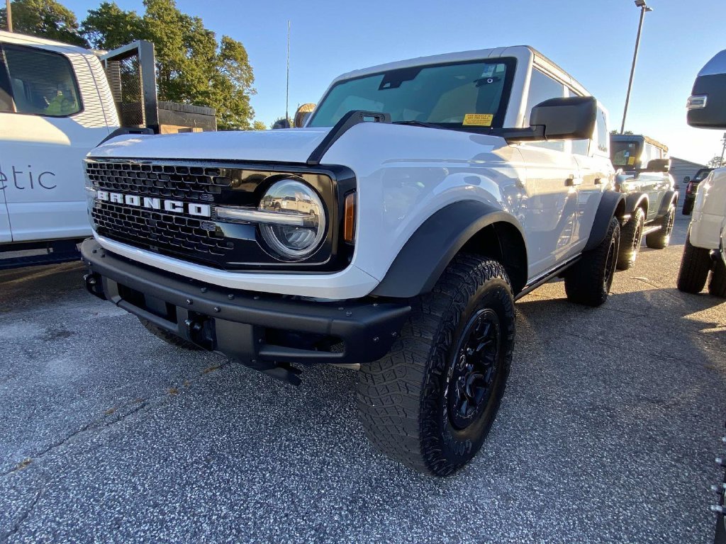 Certified 2024 Ford Bronco Wildtrak AWD/4WD image 2