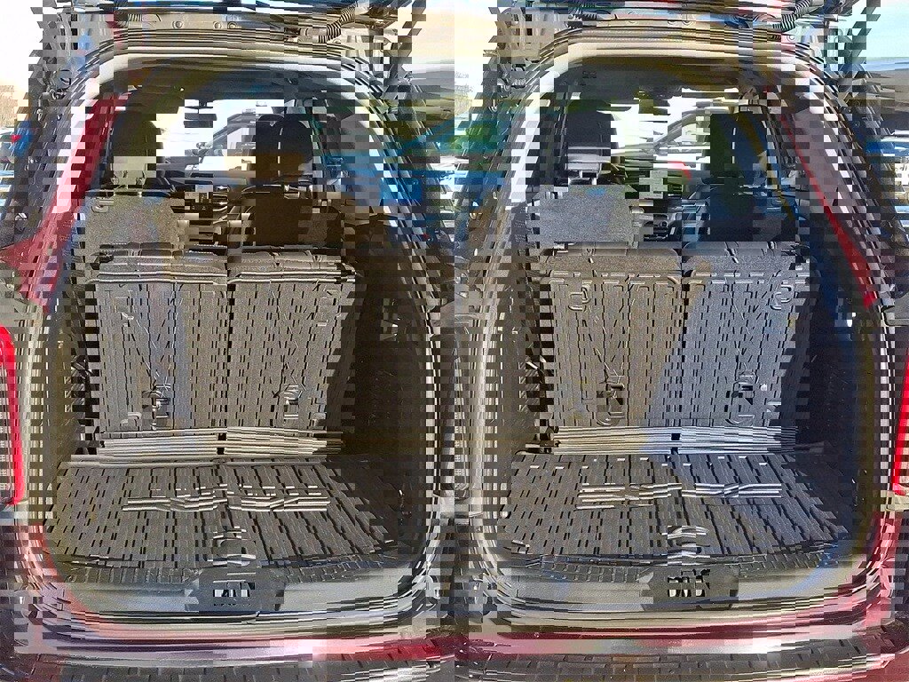 Certified 2023 Ford Explorer XLT w/ Equipment Group 202A image 30