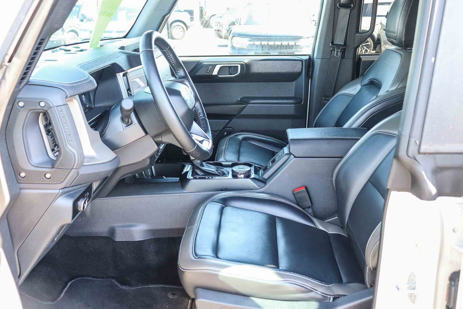 Certified 2025 Ford Bronco Outer Banks AWD/4WD image 18