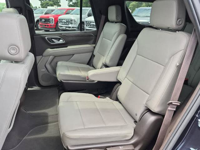 Used 2022 Chevrolet Tahoe LT w/ Luxury Package AWD/4WD image 8