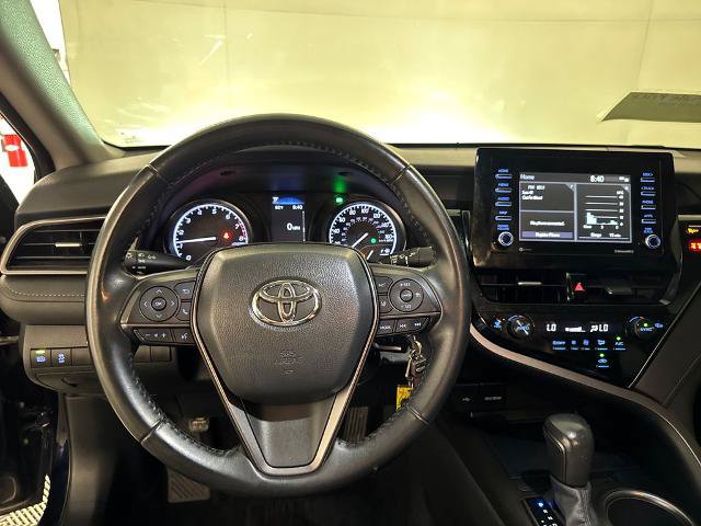 Used 2022 Toyota Camry SE FWD image 8