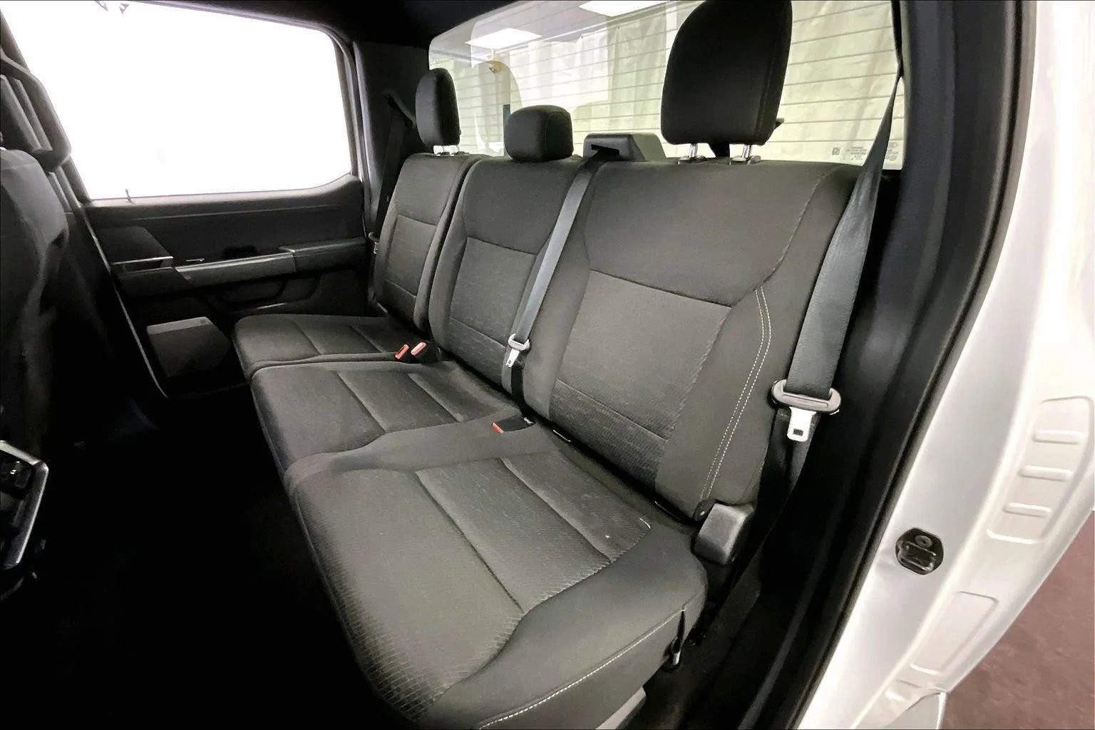 Certified 2022 Ford F150 XLT w/ Equipment Group 302A High image 25