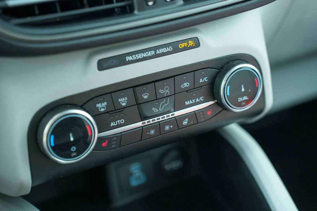 Certified 2023 Ford Escape Active AWD/4WD image 38