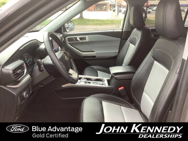 Certified 2023 Ford Explorer XLT w/ Equipment Group 202A AWD/4WD image 10