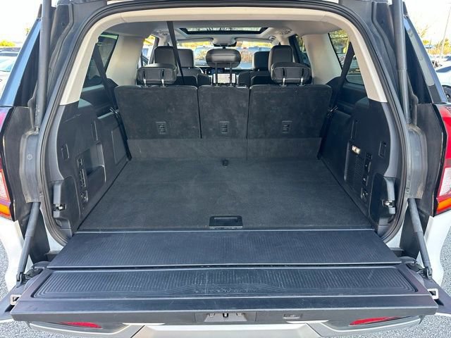 Certified 2025 Ford Expedition Max Platinum image 18