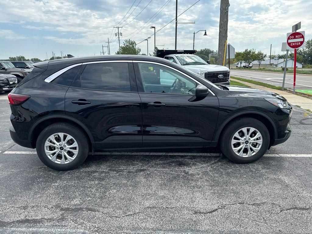 Certified 2024 Ford Escape Active AWD/4WD video 2