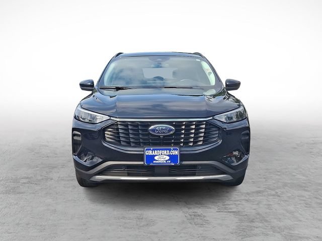 Certified 2023 Ford Escape Active w/ Tech Pack #2 AWD/4WD image 2