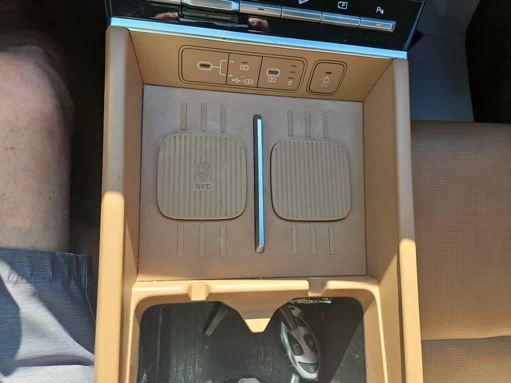 Used 2024 Hyundai Santa Fe Limited FWD image 19