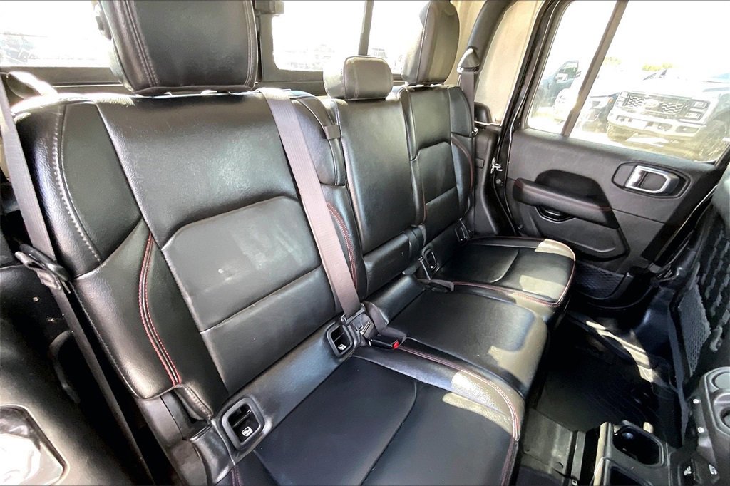 Used 2023 Jeep Gladiator Rubicon w/ Cold Weather Group image 22