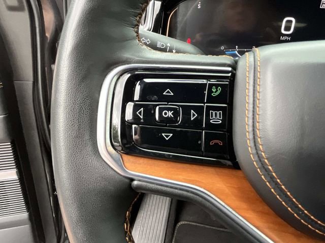 Used 2024 Jeep Grand Wagoneer L Series III AWD/4WD image 40