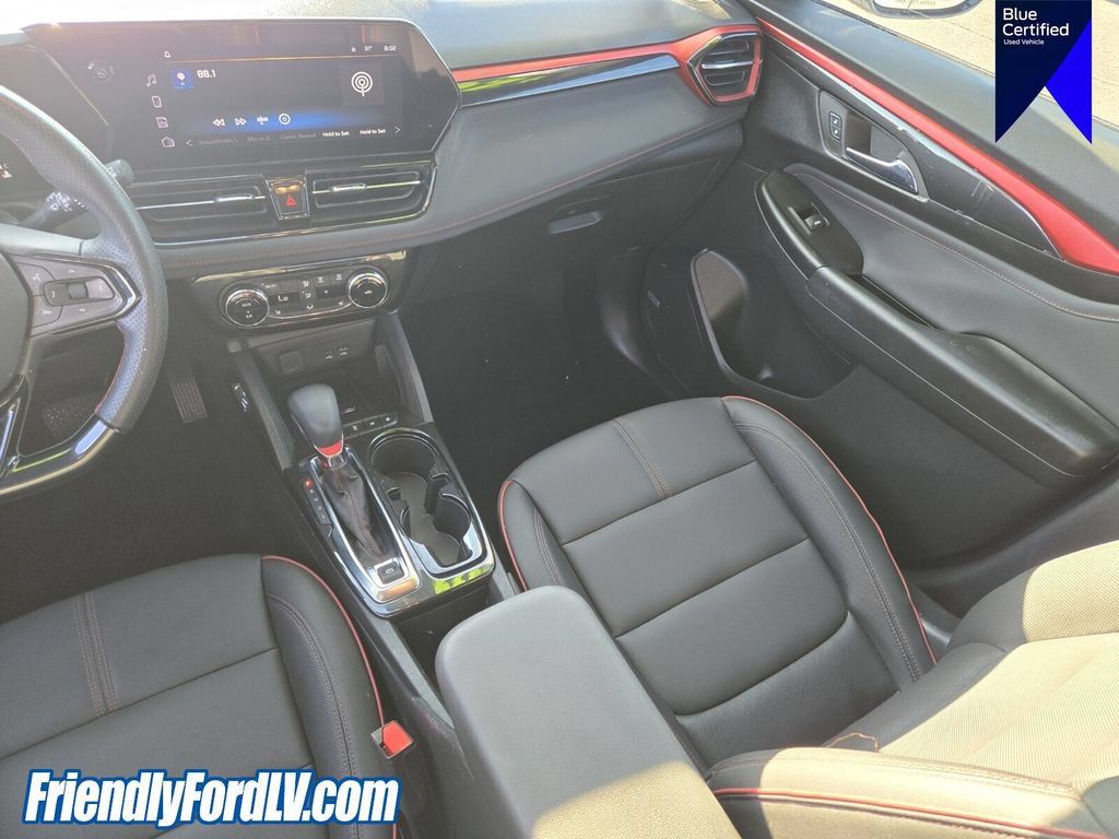 Used 2025 Chevrolet TrailBlazer RS w/ Convenience Package FWD image 17