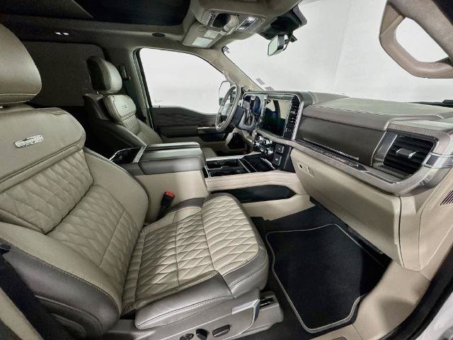 Certified 2025 Ford F450 Platinum w/ Platinum Plus Package AWD/4WD image 29
