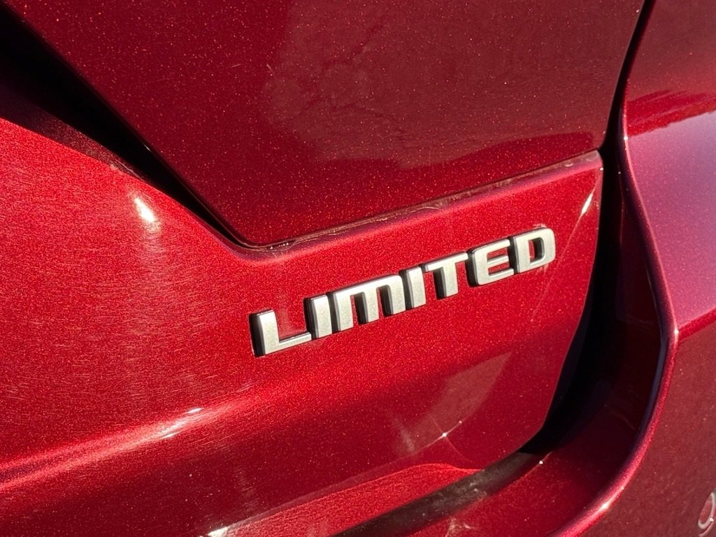 Used 2024 Jeep Grand Cherokee Limited image 15