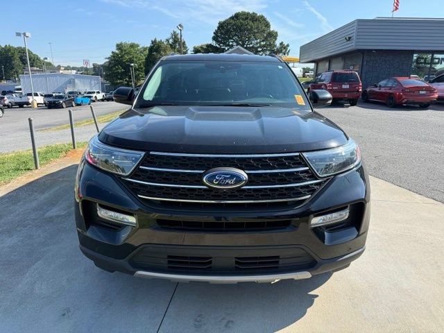 Certified 2022 Ford Explorer XLT w/ Equipment Group 202A RWD image 3