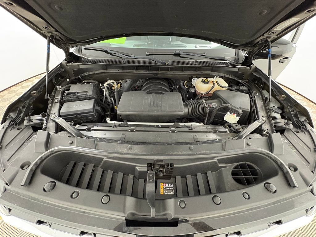 Used 2023 Chevrolet Suburban LS image 33