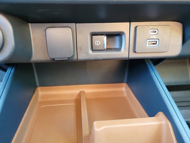 Certified 2022 Ford Maverick Lariat image 29