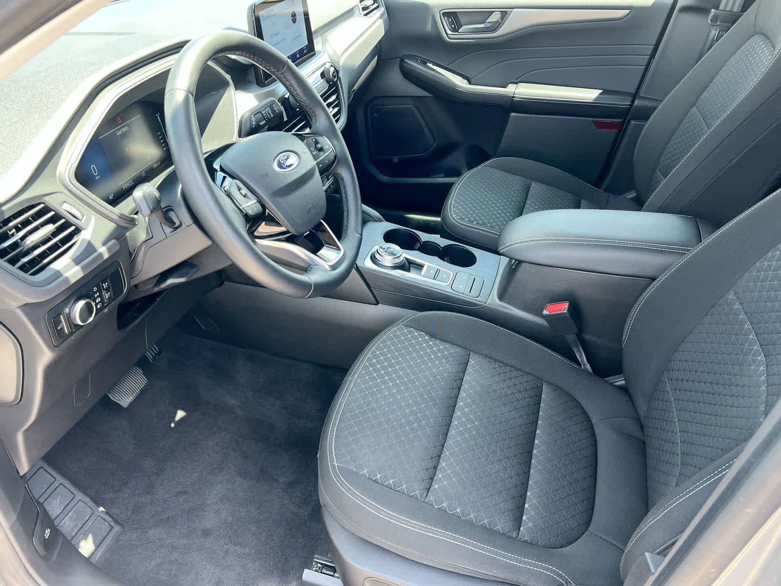Certified 2023 Ford Escape Active AWD/4WD image 10
