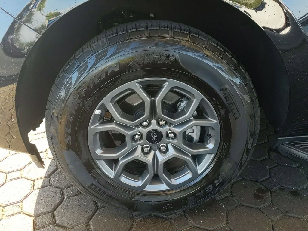 Certified 2025 Ford Expedition Max Active AWD/4WD image 12