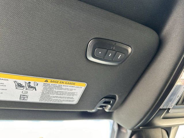 Used 2024 RAM 1500 Laramie AWD/4WD image 17