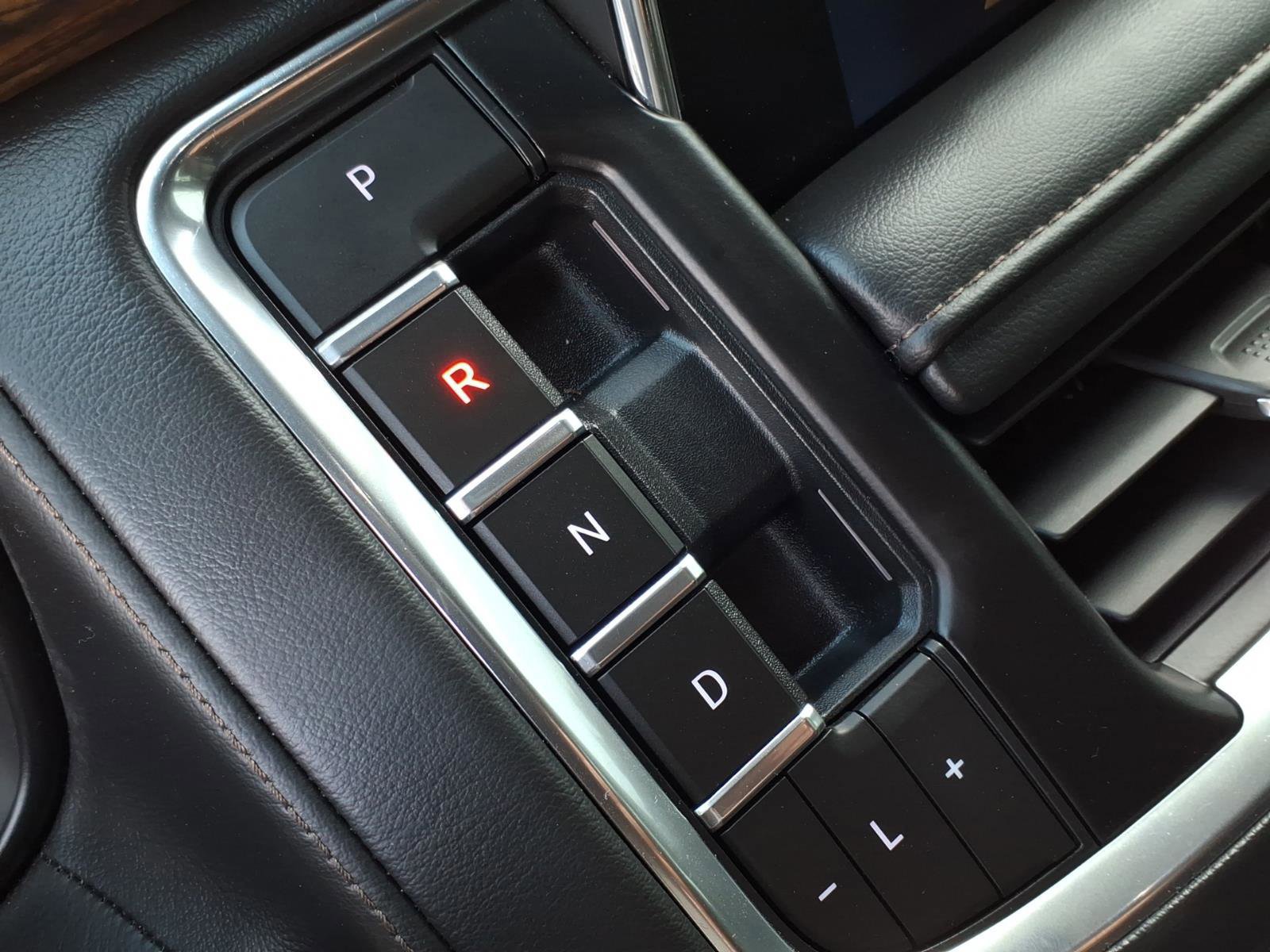 Used 2024 Chevrolet Tahoe High Country w/ Advanced Technology Package image 28