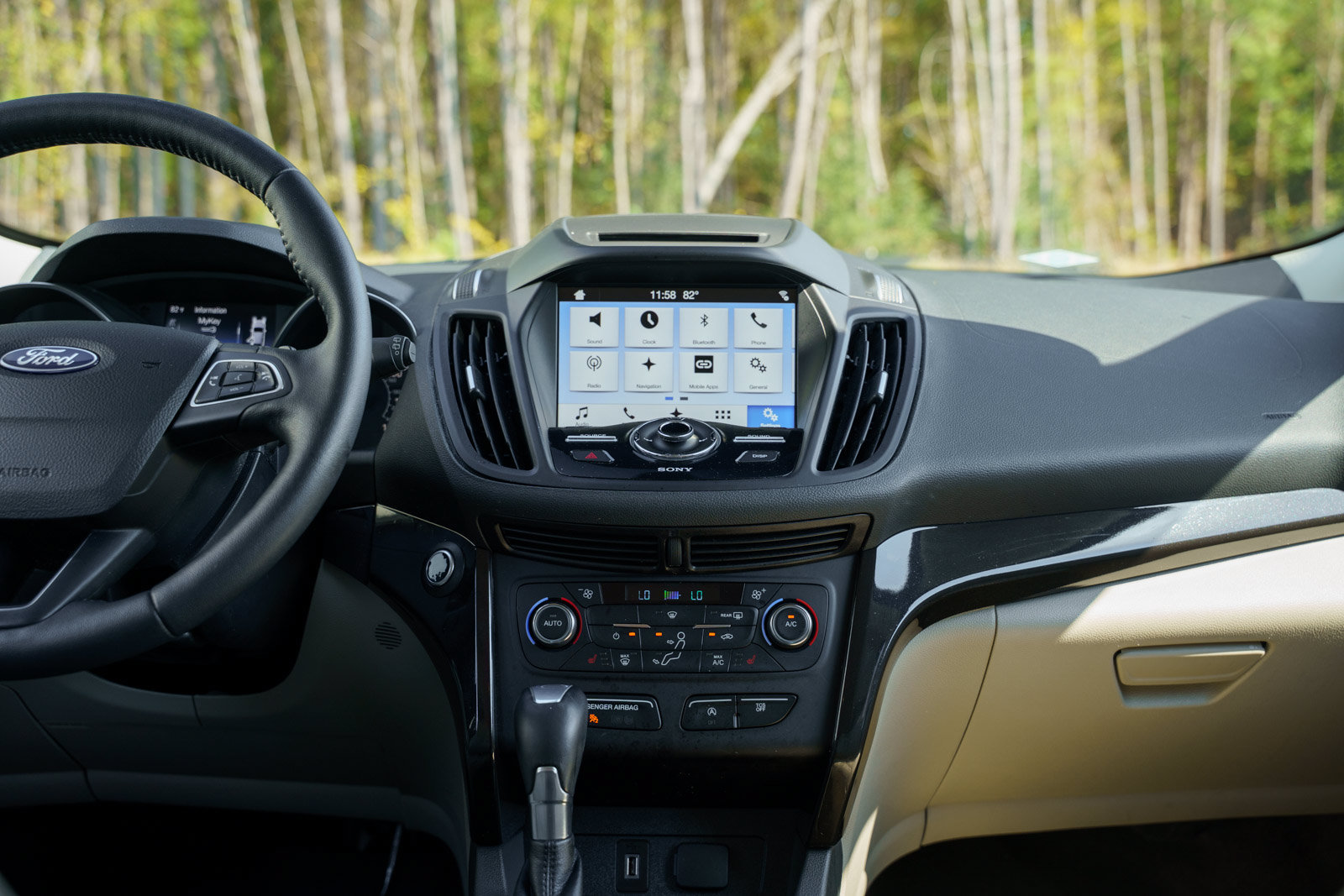 Certified 2017 Ford Escape Titanium FWD image 30