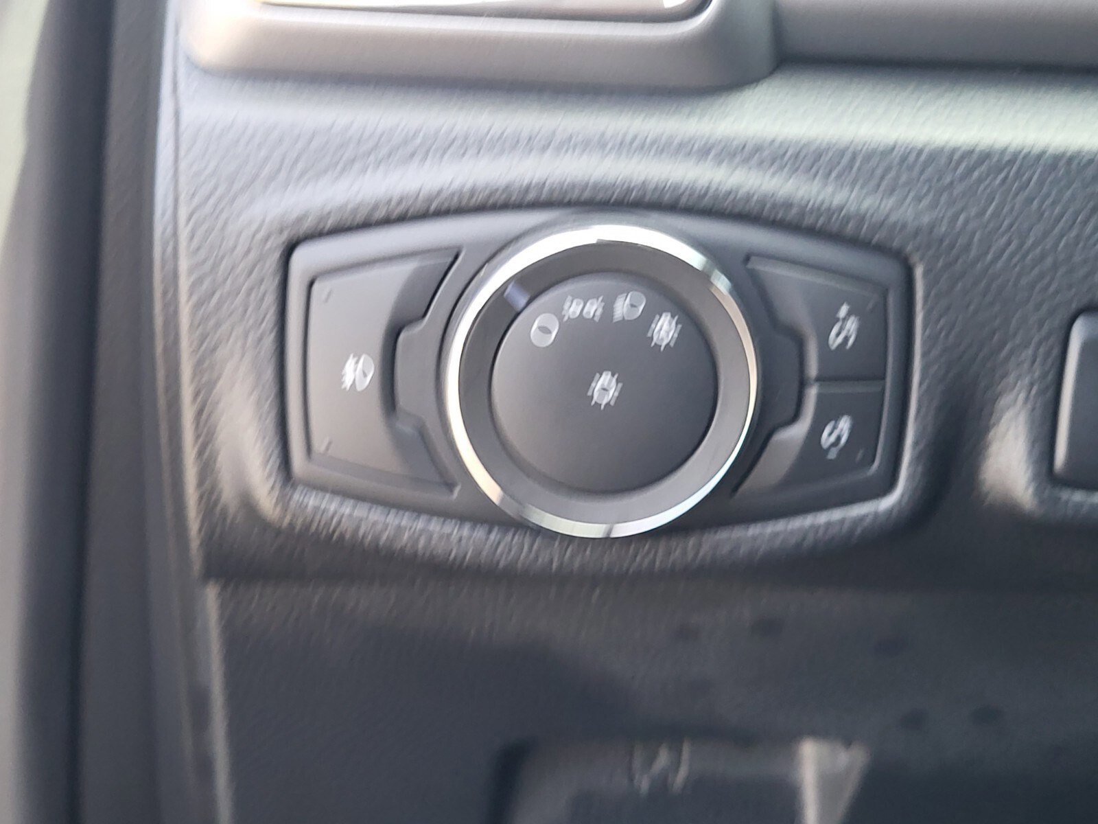 Certified 2020 Ford Ranger XLT w/ Equipment Group 301A Mid image 24