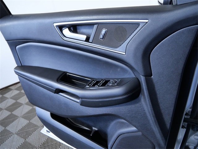 Certified 2017 Ford Edge SEL w/ Equipment Group 201A image 24