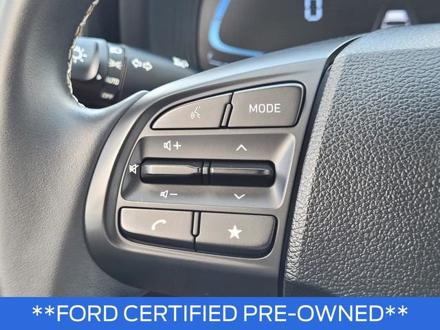 Used 2023 Hyundai Venue Limited FWD image 30