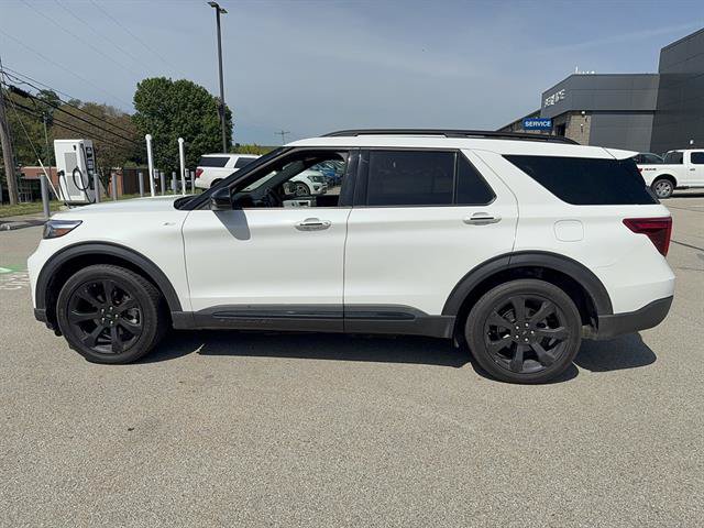 Certified 2024 Ford Explorer ST-Line w/ Class IV Trailer Tow Package AWD/4WD image 2