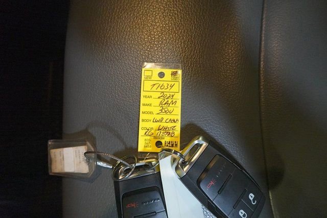 Used 2024 RAM 3500 Tradesman w/ Snow Chief Group image 30