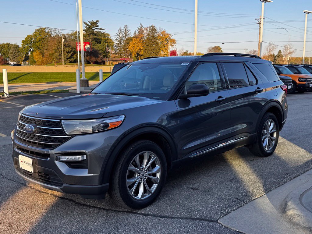 Certified 2023 Ford Explorer XLT w/ Equipment Group 202A AWD/4WD image 43