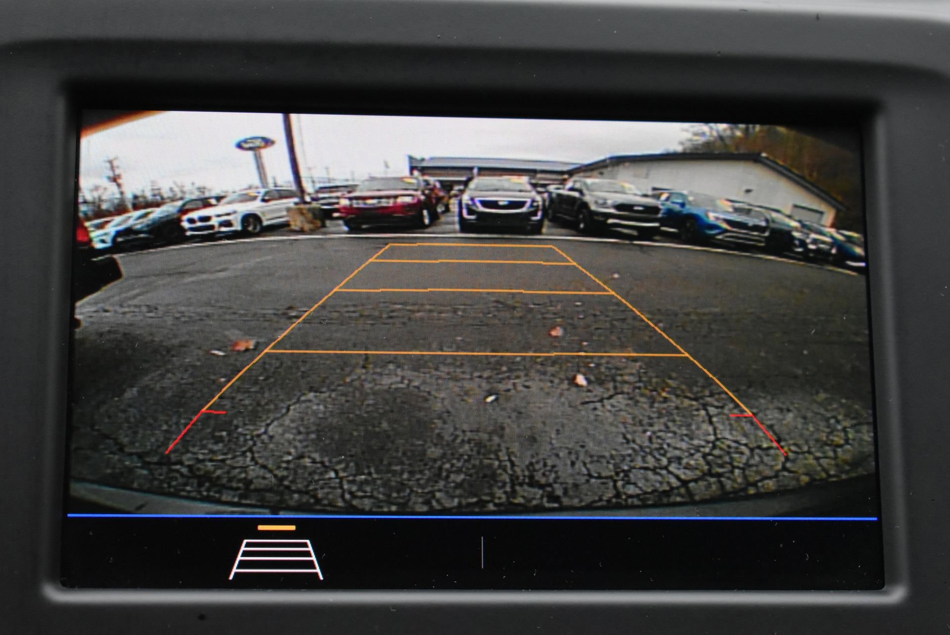 Used 2020 Chevrolet Equinox LS image 24