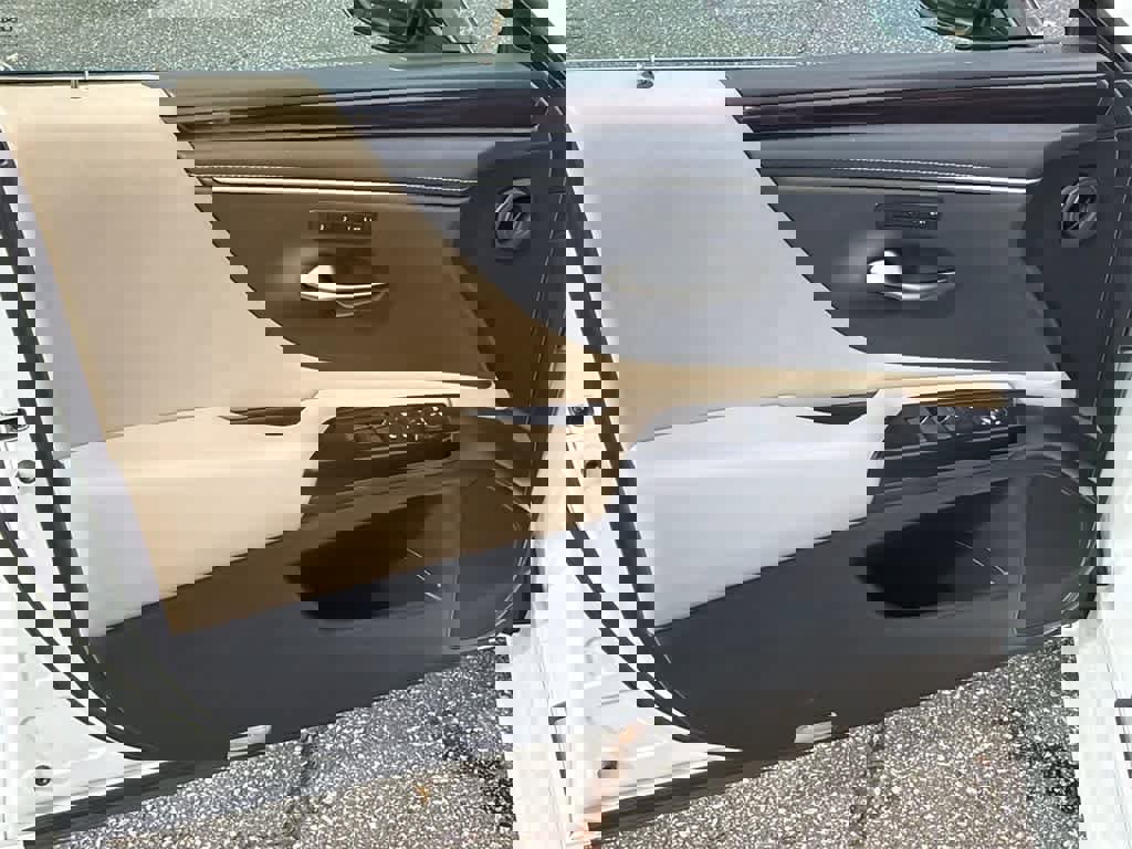 Used 2020 Lexus ES 350 image 11