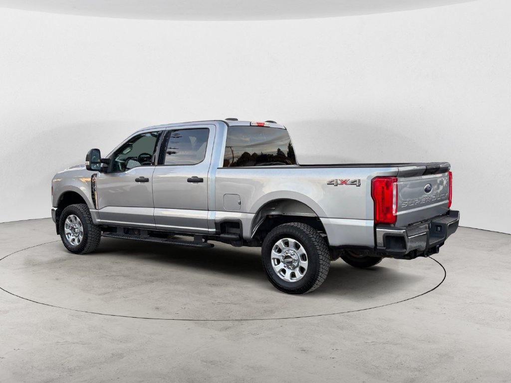 Certified 2024 Ford F250 4x4 Crew Cab Super Duty image 7