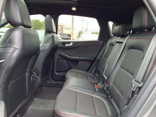 Certified 2025 Ford Escape ST-Line w/ Tech Pack #1 AWD/4WD image 11