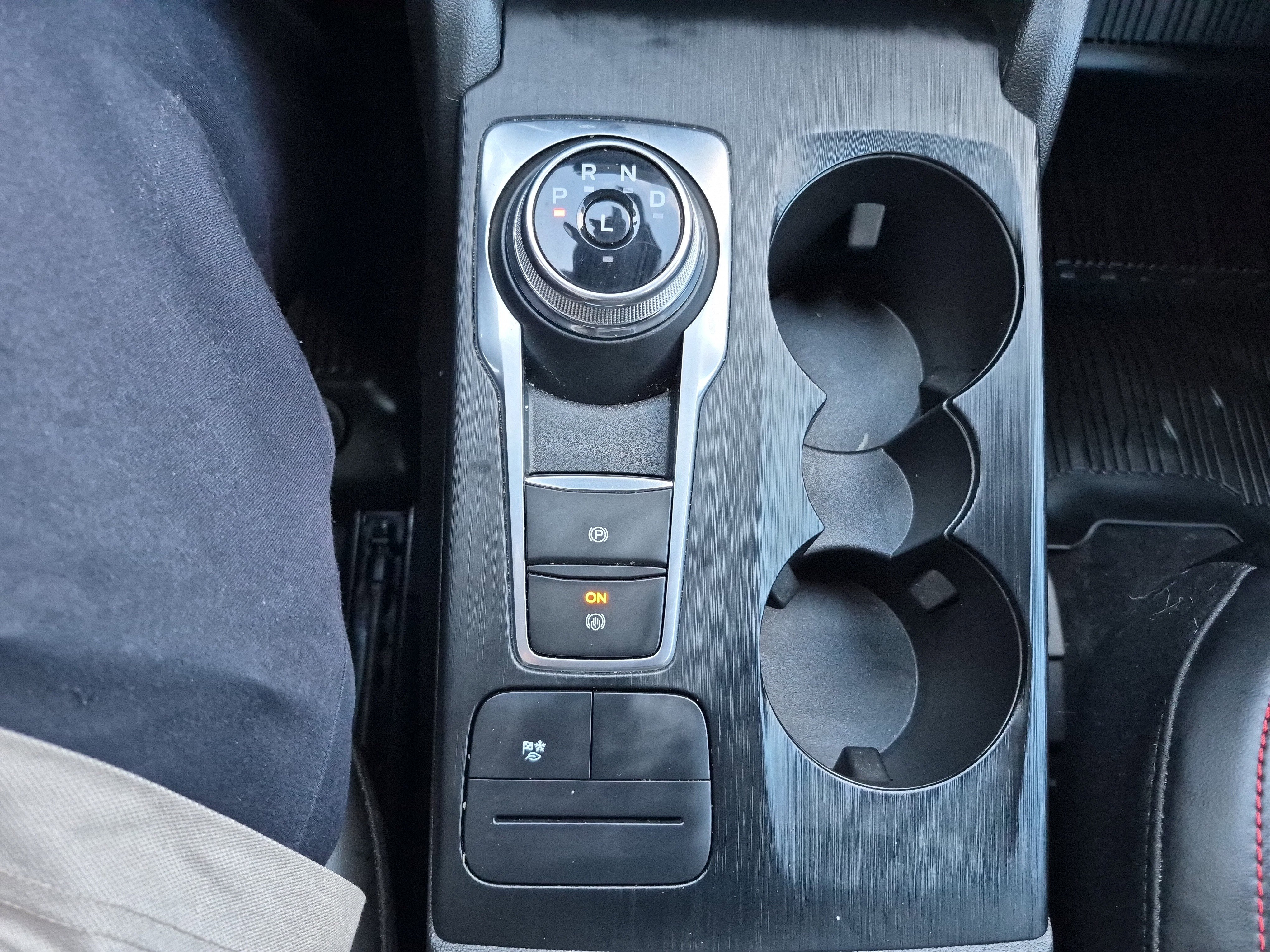 Certified 2025 Ford Escape ST-Line Elite image 30