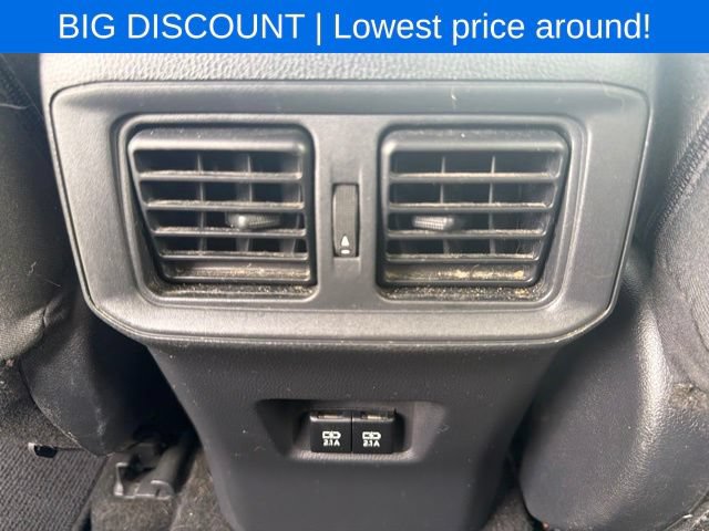 Used 2019 Toyota RAV4 XLE w/ Carpet Mat Package AWD/4WD image 19